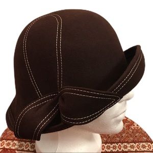 Vintage Kates Canada furfelt